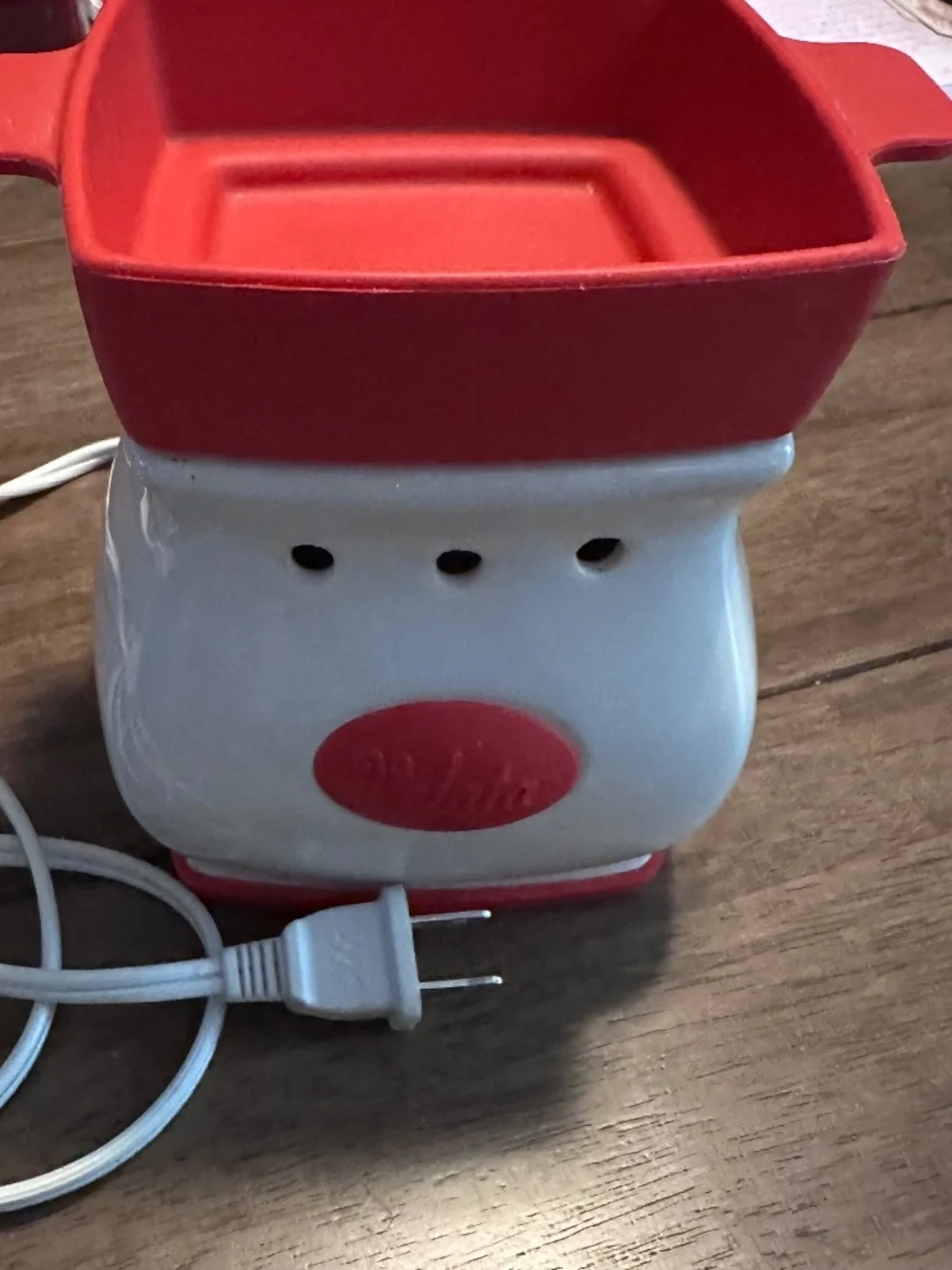 Velata Red and White Curve Fondue Warmer - Chocolate, Cheese, Scented Wax Melts